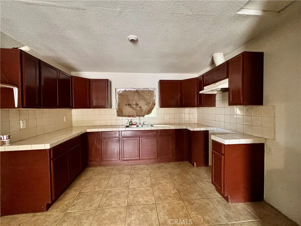 32900 Dune Road., Newberry Springs, California 92365 home-pic-24