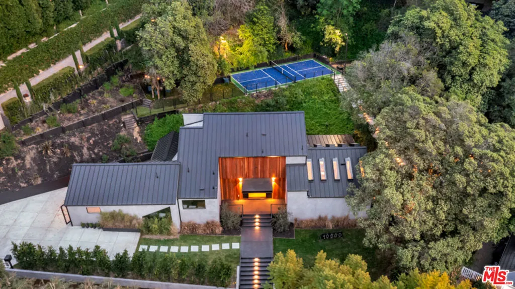 10560 Dolcedo Way, Bel Air, California 90077 home-pic-0