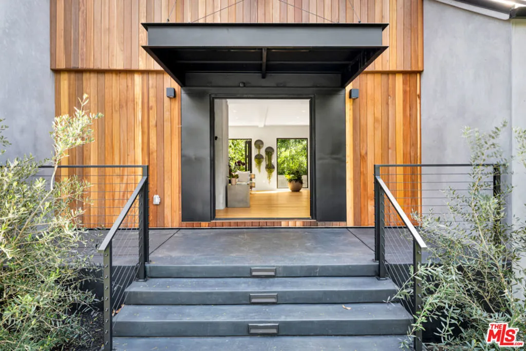 10560 Dolcedo Way, Bel Air, California 90077 home-pic-3