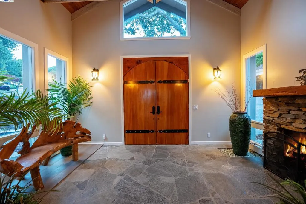 905 Moon Valley Ranch Rd, Watsonville, California 95076 home-pic-10