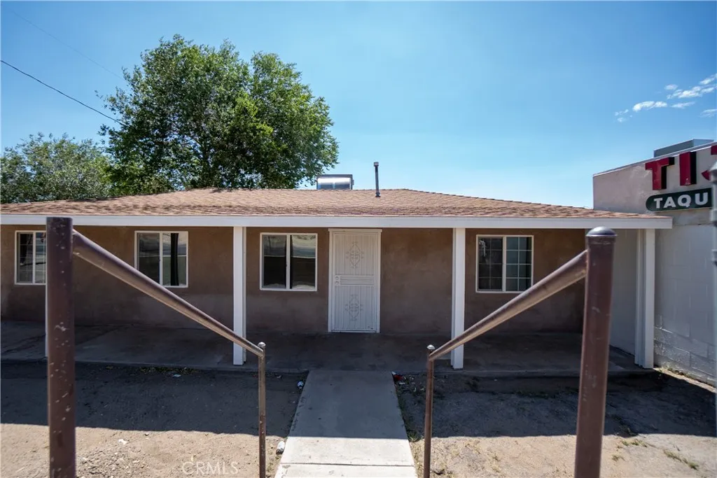Dwelling Unit Street Access Dwelling Unit Street Access