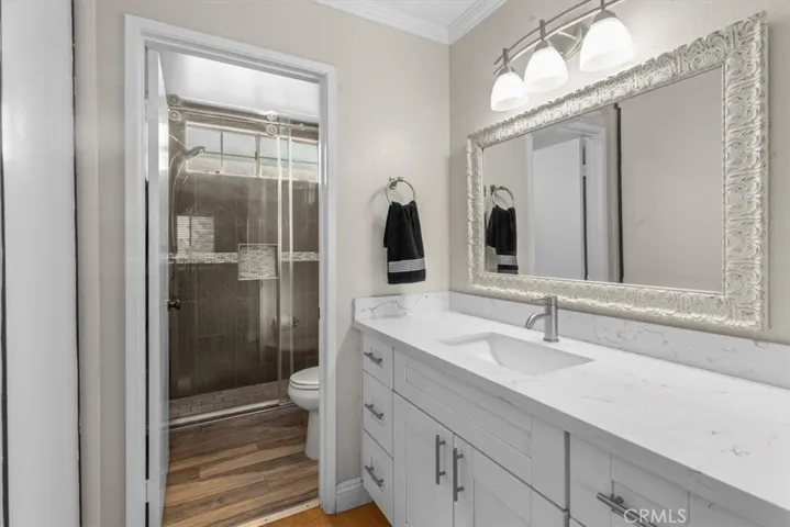 817 Granite Privado, Ontario, California 91762