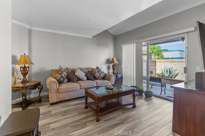 817 Granite Privado, Ontario, California 91762