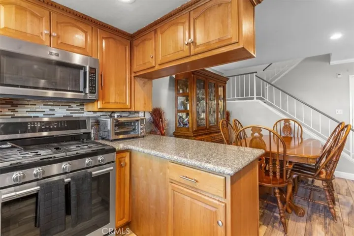 817 Granite Privado, Ontario, California 91762