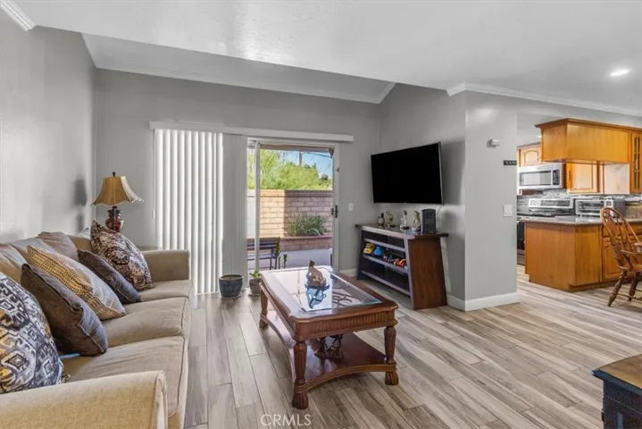 817 Granite Privado, Ontario, California 91762