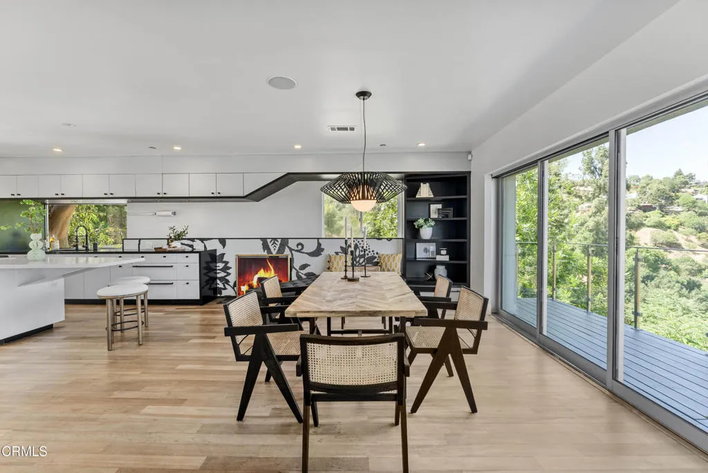 453 Frontenac Avenue, Los Angeles, California 90065 home-pic-9