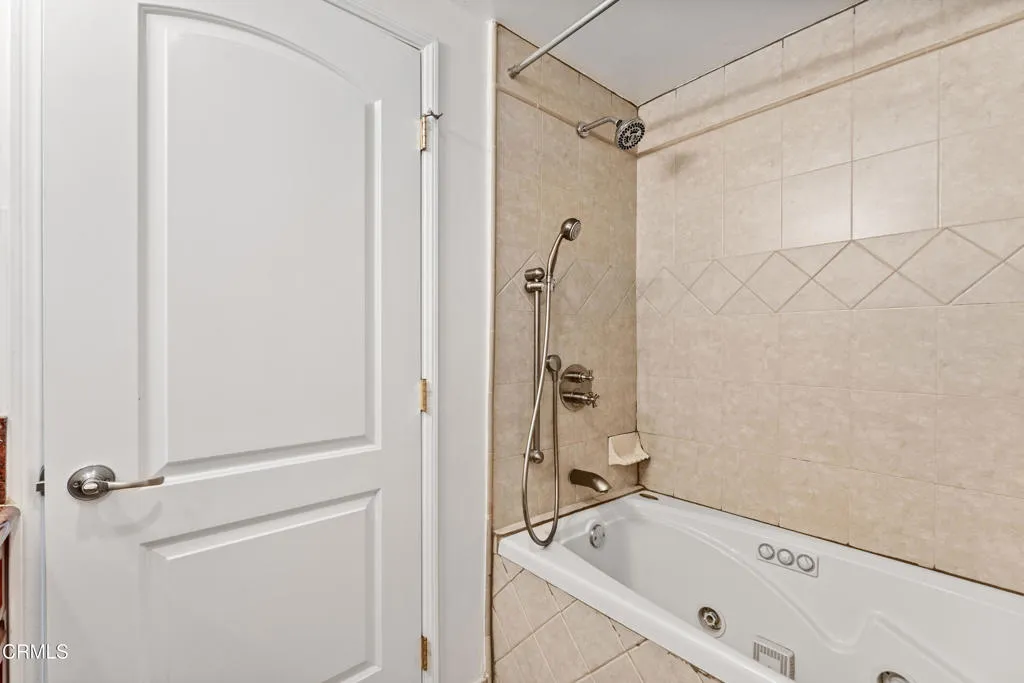 453 Frontenac Avenue, Los Angeles, California 90065 home-pic-40