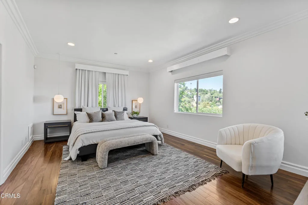 453 Frontenac Avenue, Los Angeles, California 90065 home-pic-32
