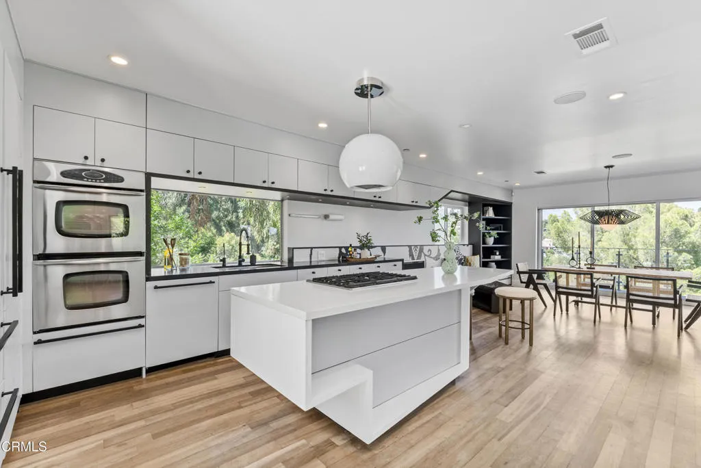 453 Frontenac Avenue, Los Angeles, California 90065 home-pic-15
