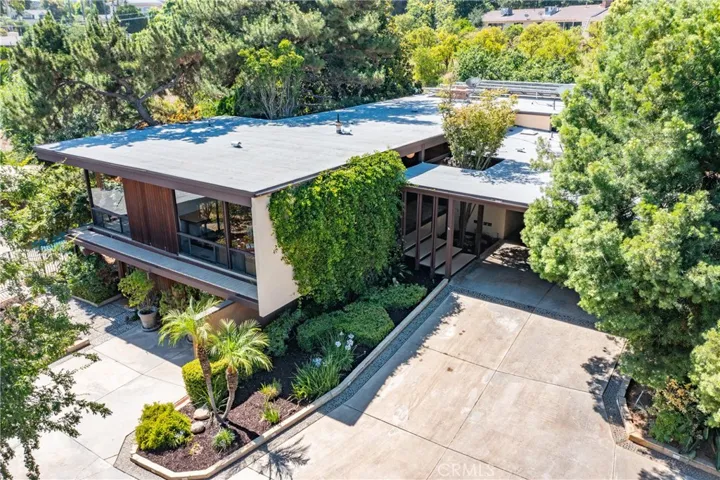 1653 W Cypress Avenue, Redlands, California 92373