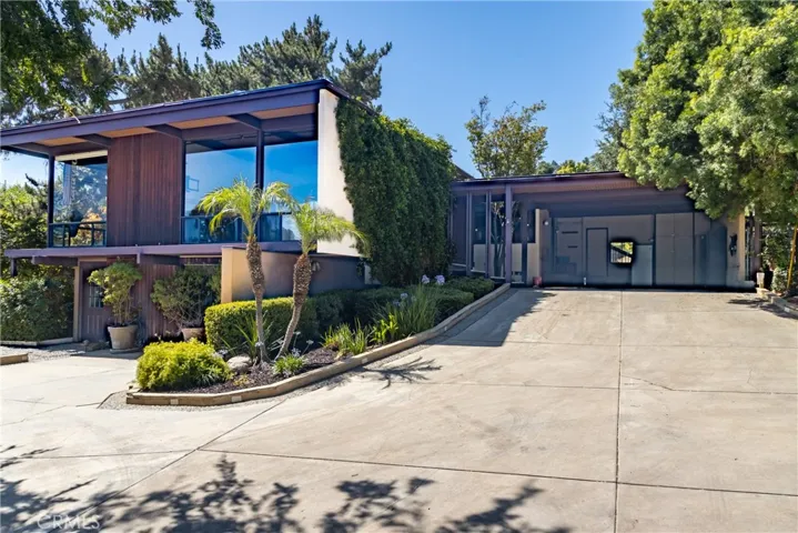1653 W Cypress Avenue, Redlands, California 92373