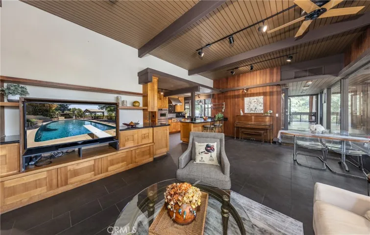 1653 W Cypress Avenue, Redlands, California 92373