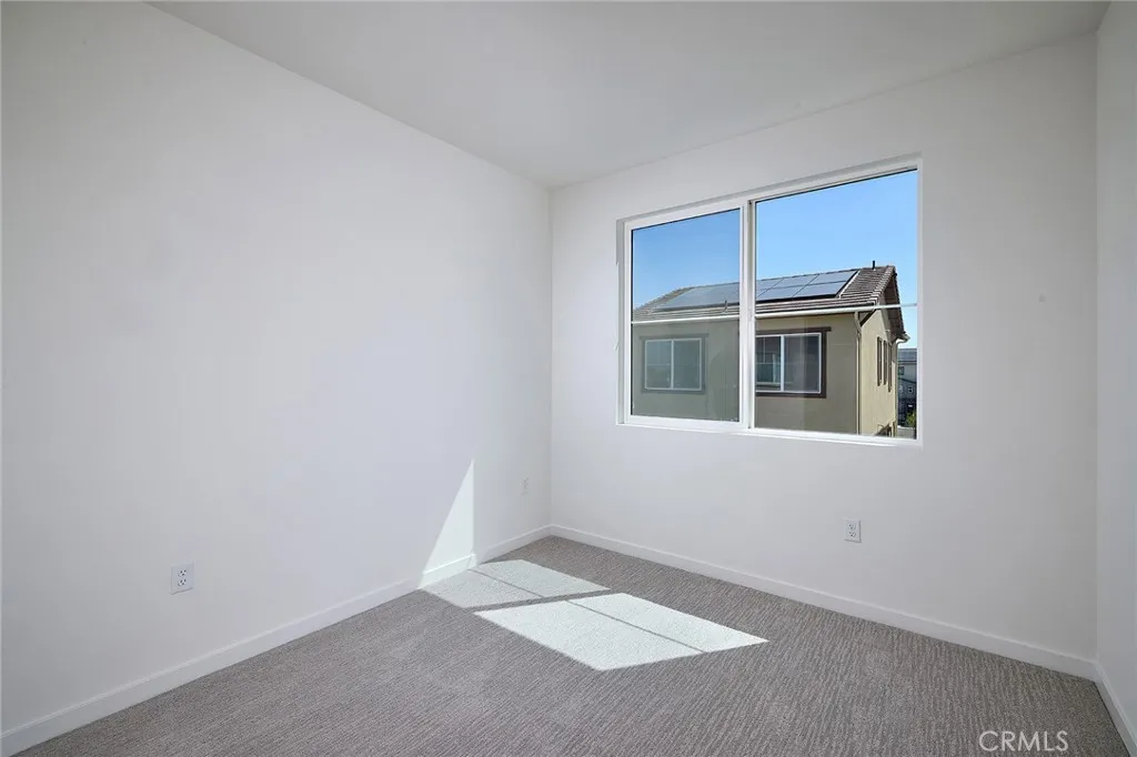 6045 Fairfax Drive, Eastvale, California 92880 home-pic-14