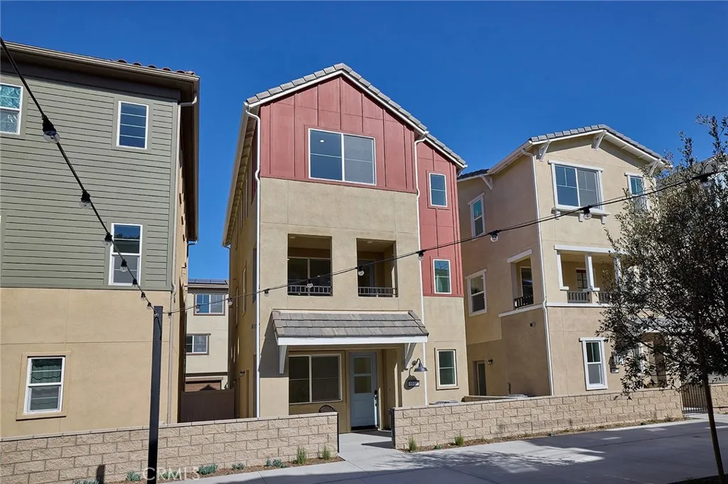 6045 Fairfax Drive, Eastvale, California 92880 home-pic-18