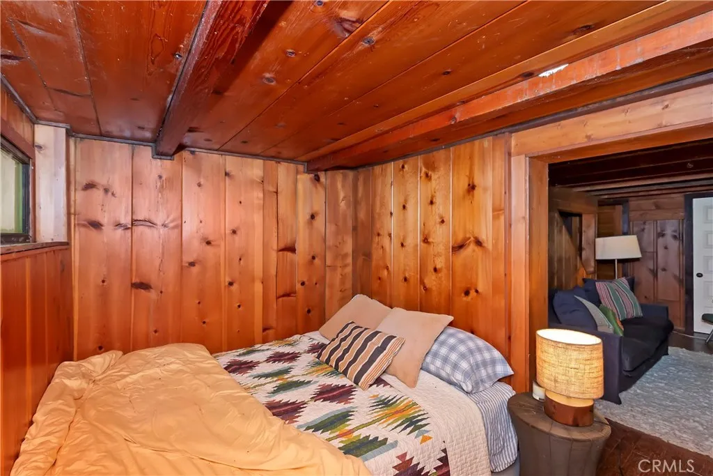 714 Blue Jay Canyon Road, Lake Arrowhead, California 92317 home-pic-12