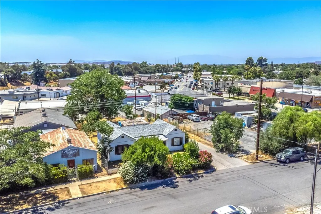 559 Edgar Avenue A2-282, Beaumont, California 92223 home-pic-33
