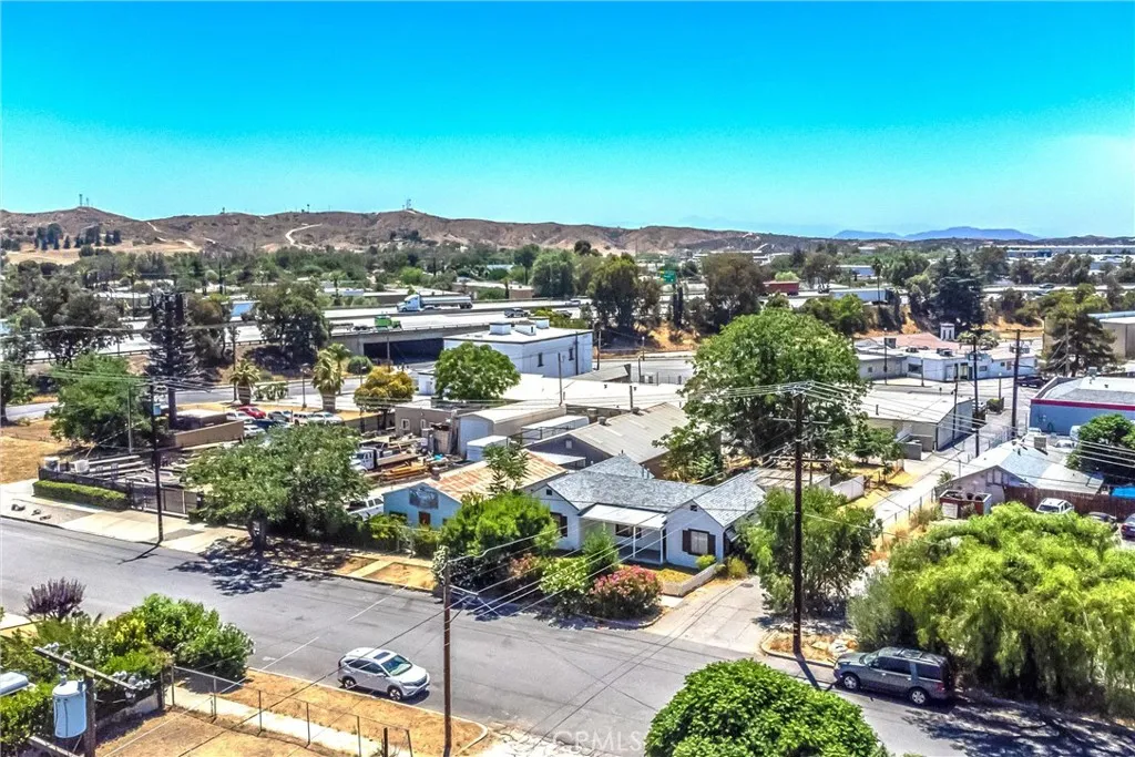 559 Edgar Avenue A2-282, Beaumont, California 92223 home-pic-34