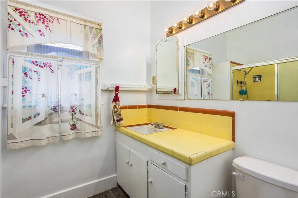 559 Edgar Avenue A2-282, Beaumont, California 92223 home-pic-11