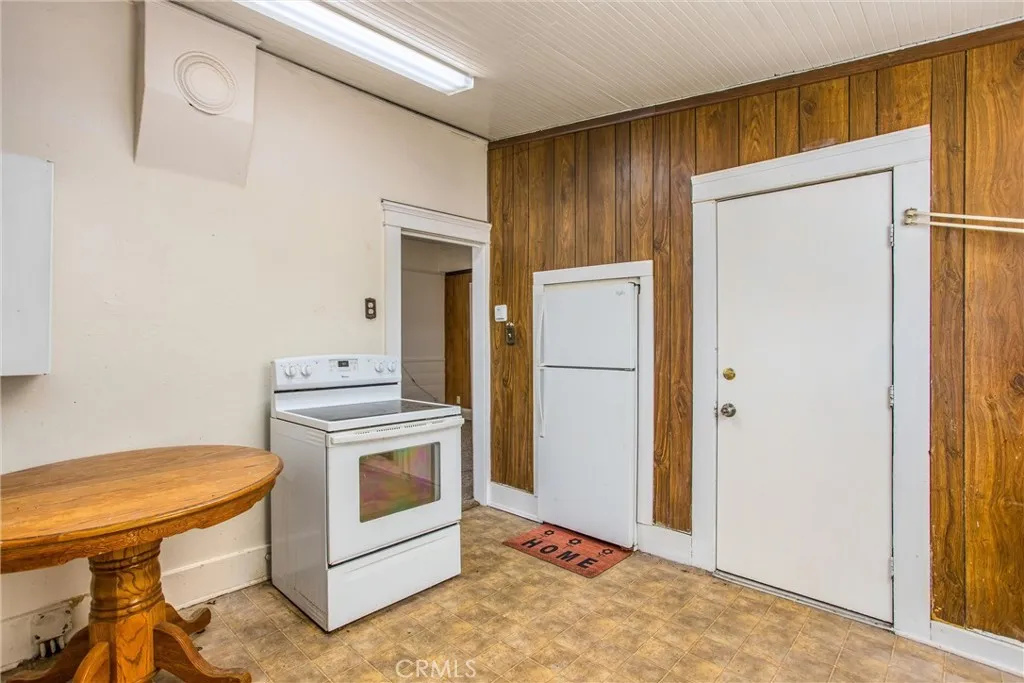 559 Edgar Avenue A2-282, Beaumont, California 92223 home-pic-21