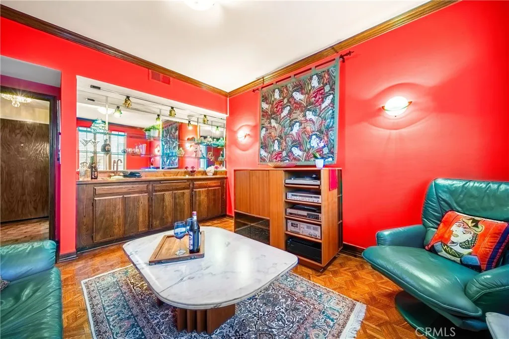 2008 S Bentley Avenue 5, Los Angeles, California 90025 home-pic-8