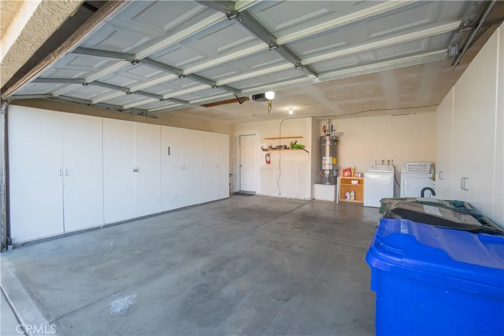 19078 Stoddard Way, Apple Valley, California 92308 home-pic-16