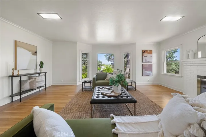 Separate Family Room or formal dining room.