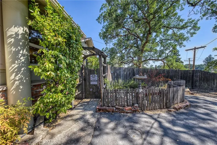 790 Manzanita Street, Lakeport, California 95453