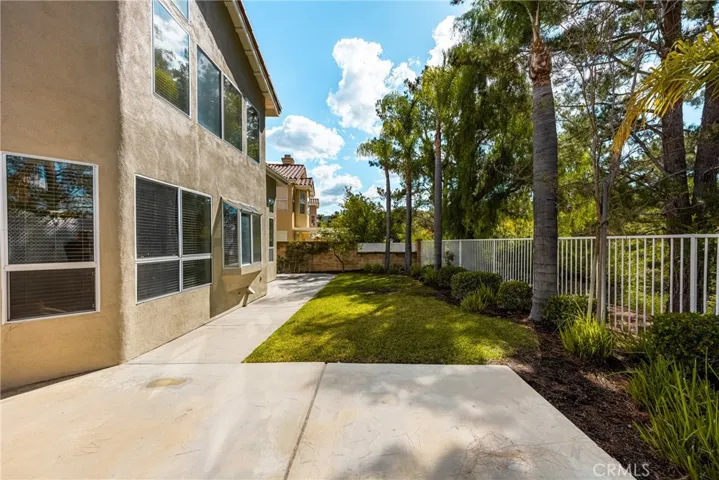 823 S Parkglen Place, Anaheim Hills, California 92808