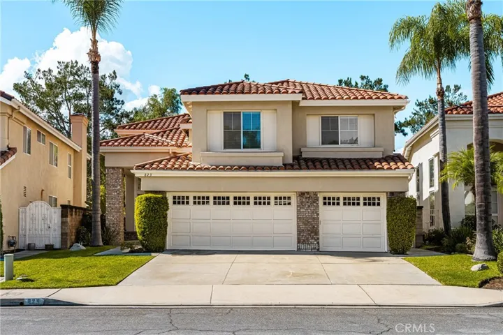 823 S Parkglen Place, Anaheim Hills, California 92808