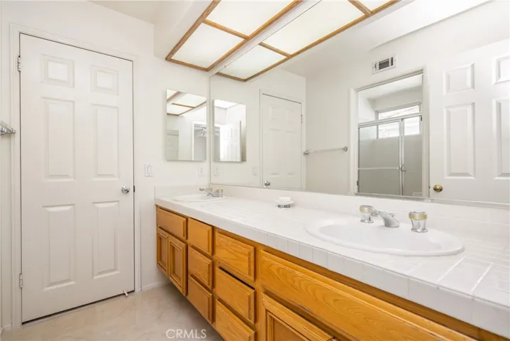 823 S Parkglen Place, Anaheim Hills, California 92808