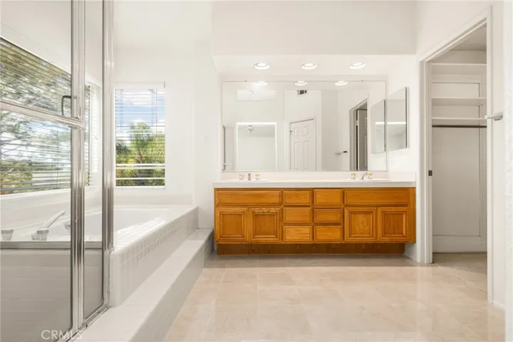 823 S Parkglen Place, Anaheim Hills, California 92808