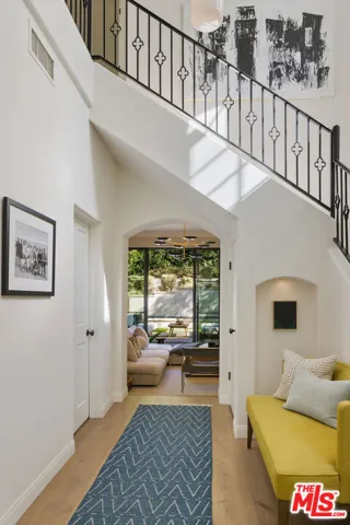 13439 Java Drive, Los Angeles, California 90210