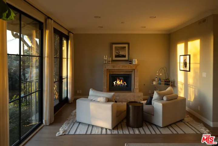 13439 Java Drive, Los Angeles, California 90210
