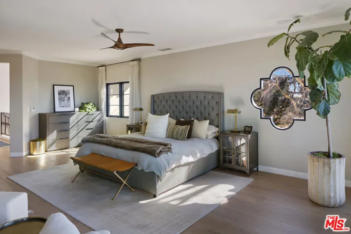 13439 Java Drive, Los Angeles, California 90210