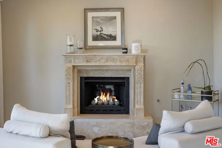 13439 Java Drive, Los Angeles, California 90210