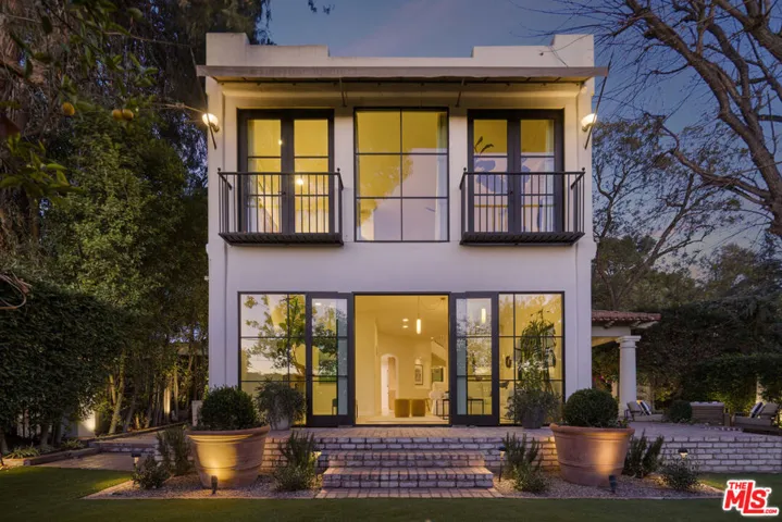 13439 Java Drive, Los Angeles, California 90210