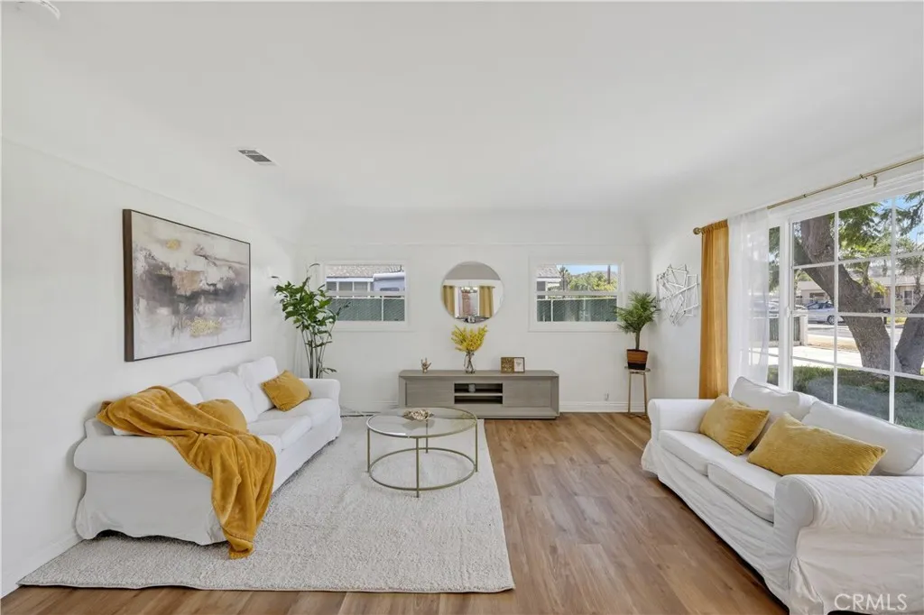 1049 2nd Street, Norco, California 92860 home-pic-18