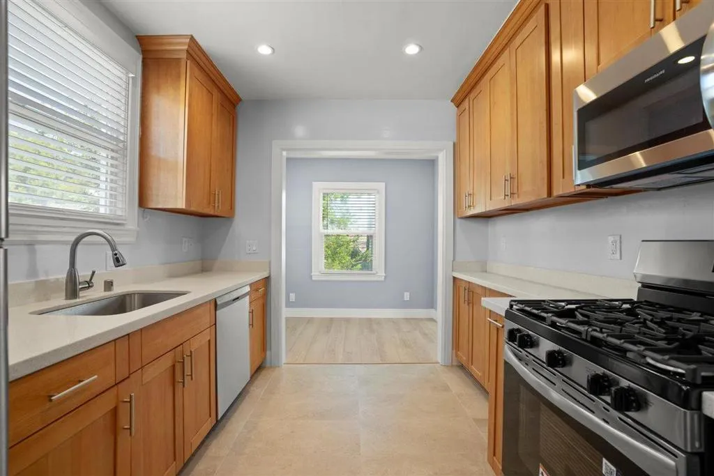 315 Grand Boulevard, San Mateo, California 94401 home-pic-21