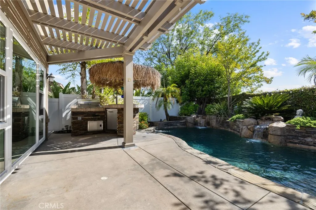29 Hemingway Ct, Trabuco Canyon, California 92679 home-pic-33