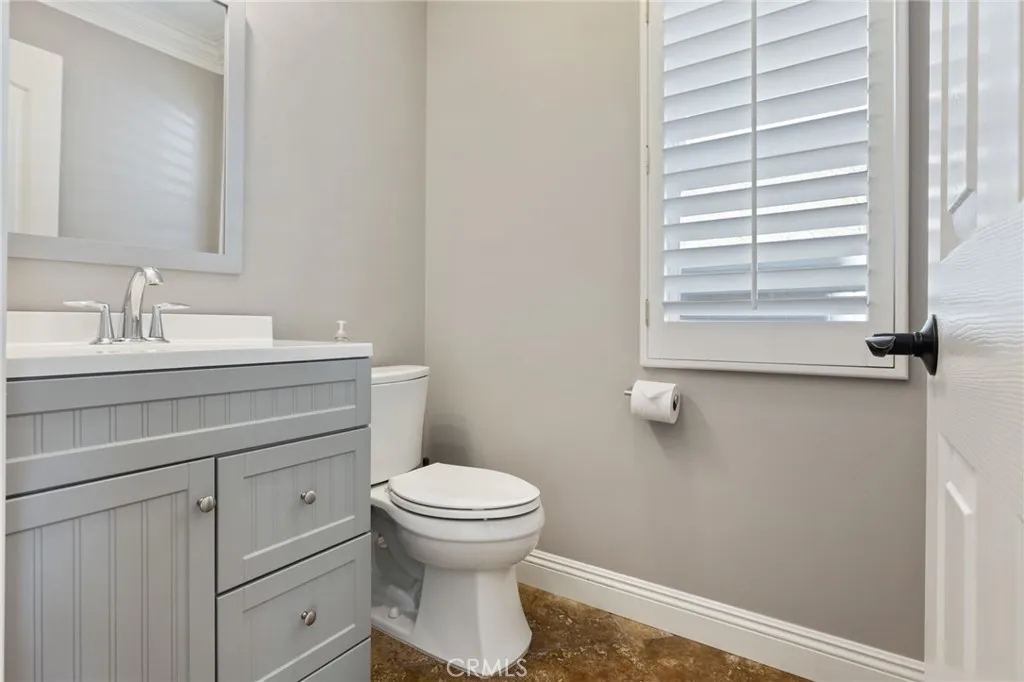 29 Hemingway Ct, Trabuco Canyon, California 92679 home-pic-18