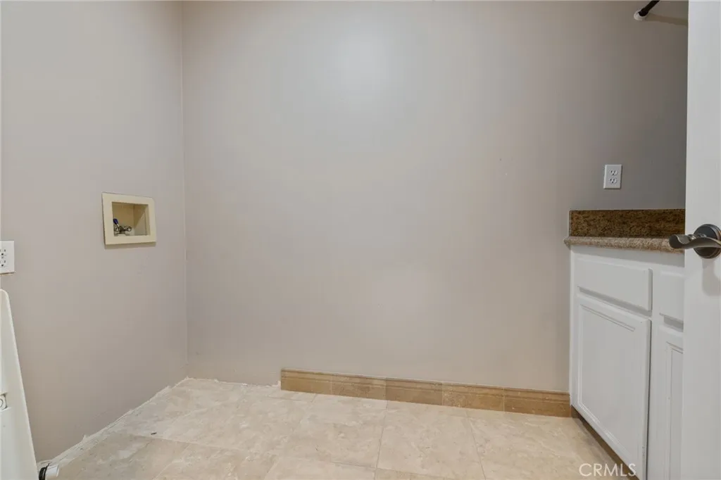 29 Hemingway Ct, Trabuco Canyon, California 92679 home-pic-36