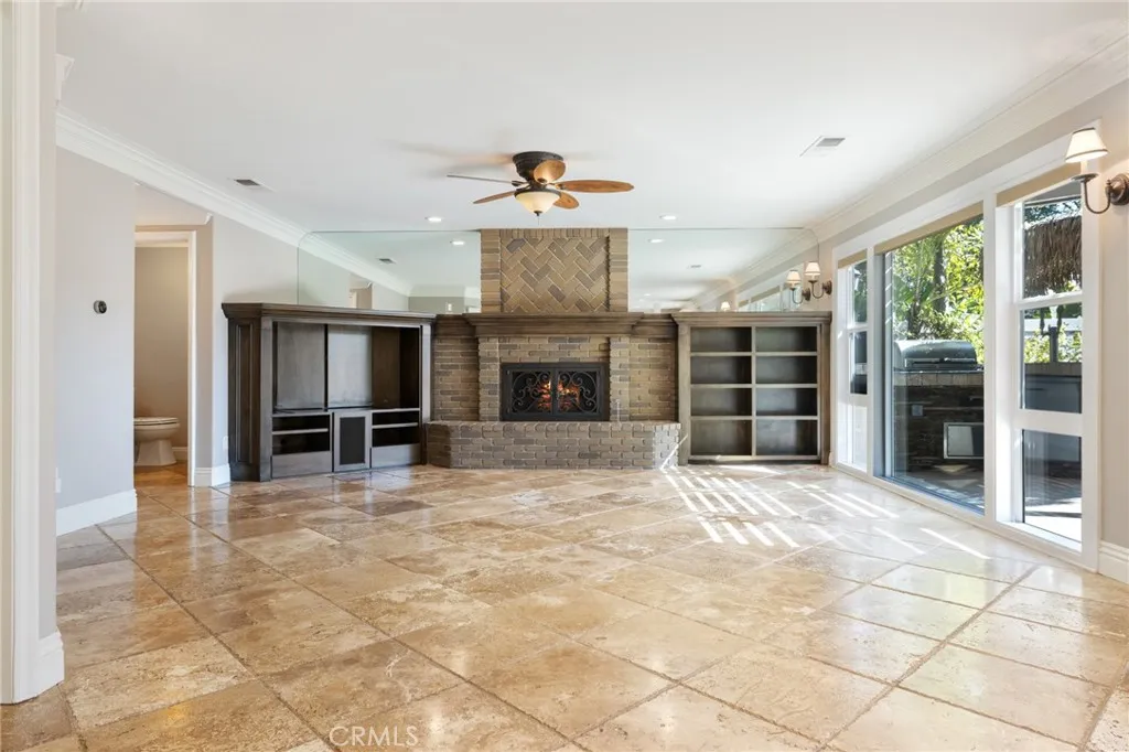 29 Hemingway Ct, Trabuco Canyon, California 92679 home-pic-14