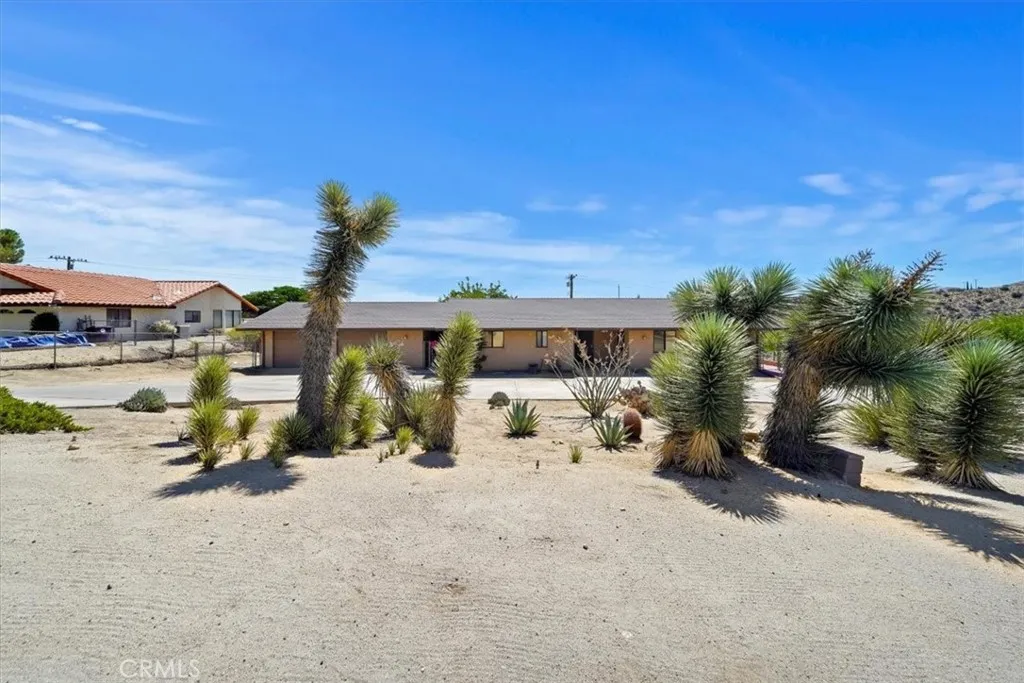 7575 Whitney Avenue, Yucca Valley, California 92284 home-pic-7
