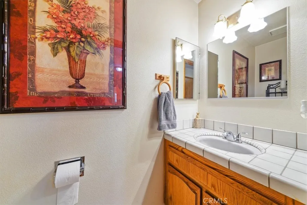 7575 Whitney Avenue, Yucca Valley, California 92284 home-pic-43