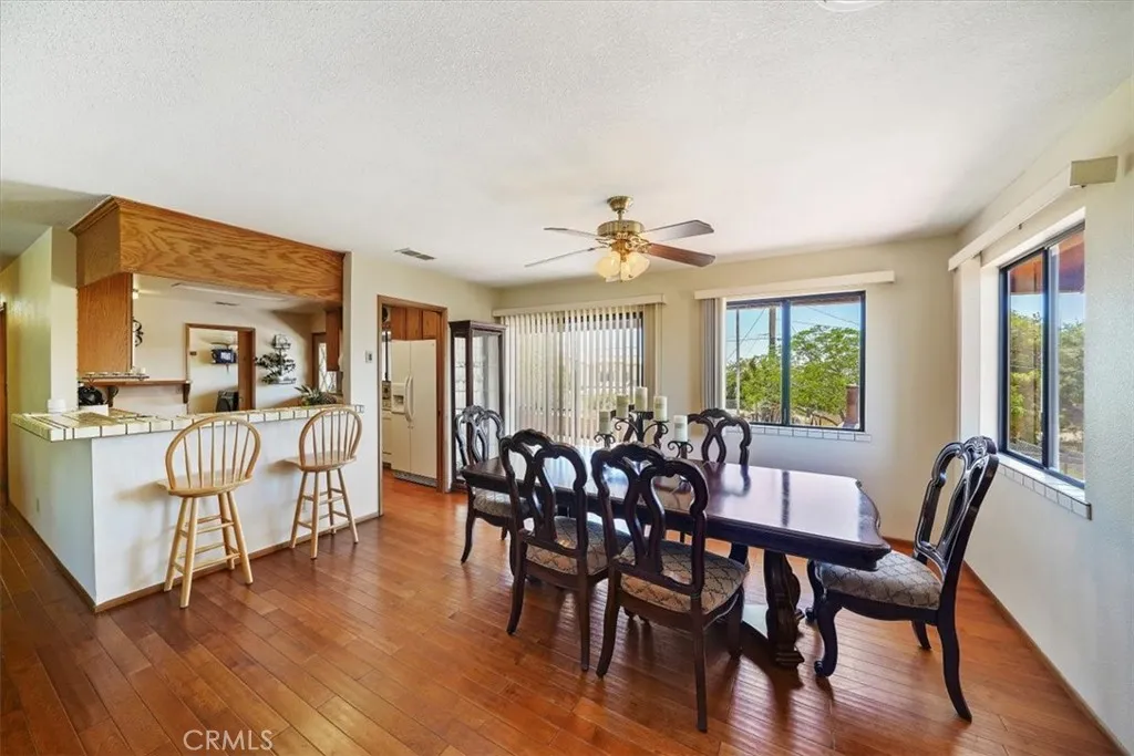 7575 Whitney Avenue, Yucca Valley, California 92284 home-pic-30