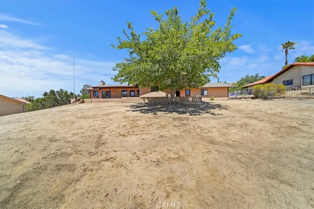 7575 Whitney Avenue, Yucca Valley, California 92284 home-pic-67