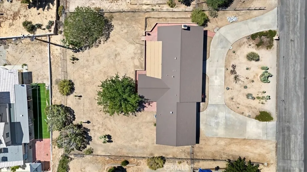 7575 Whitney Avenue, Yucca Valley, California 92284 home-pic-62