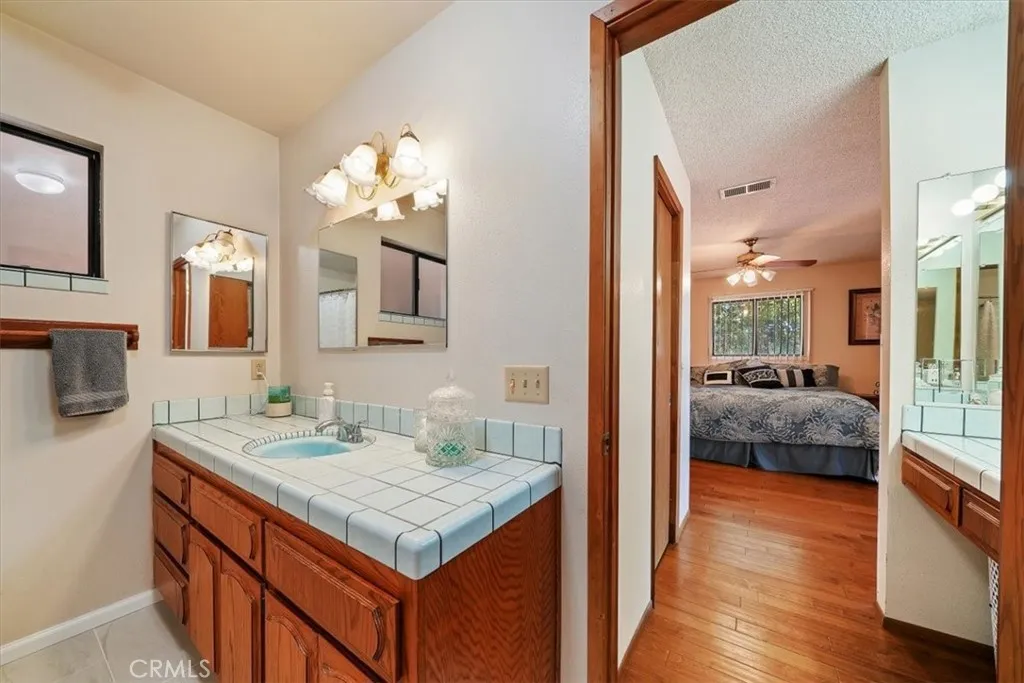 7575 Whitney Avenue, Yucca Valley, California 92284 home-pic-59