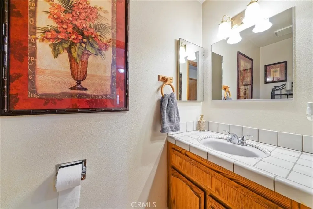 7575 Whitney Avenue, Yucca Valley, California 92284 home-pic-42