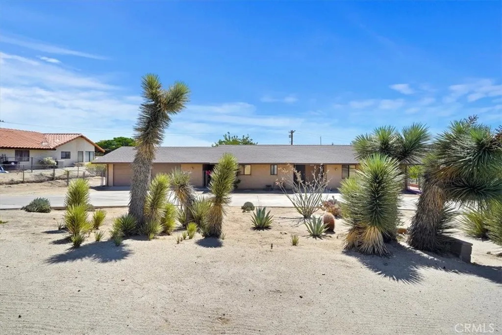 7575 Whitney Avenue, Yucca Valley, California 92284 home-pic-8